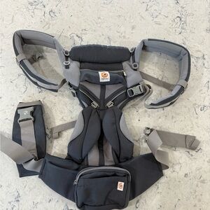 Ergobaby Omni 360 Cool Air Carbon Carrier